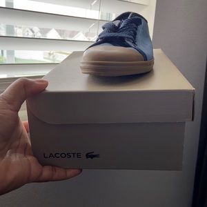 Lacoste, size 7